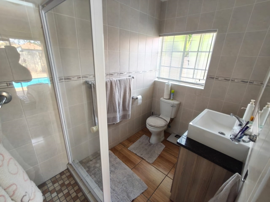 3 Bedroom Property for Sale in Waterkloof East North West